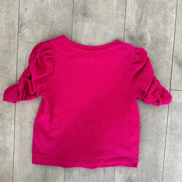 Add on item only —Old Navy Girl size small shirt 
Excellent condition - Picture 6 of 6